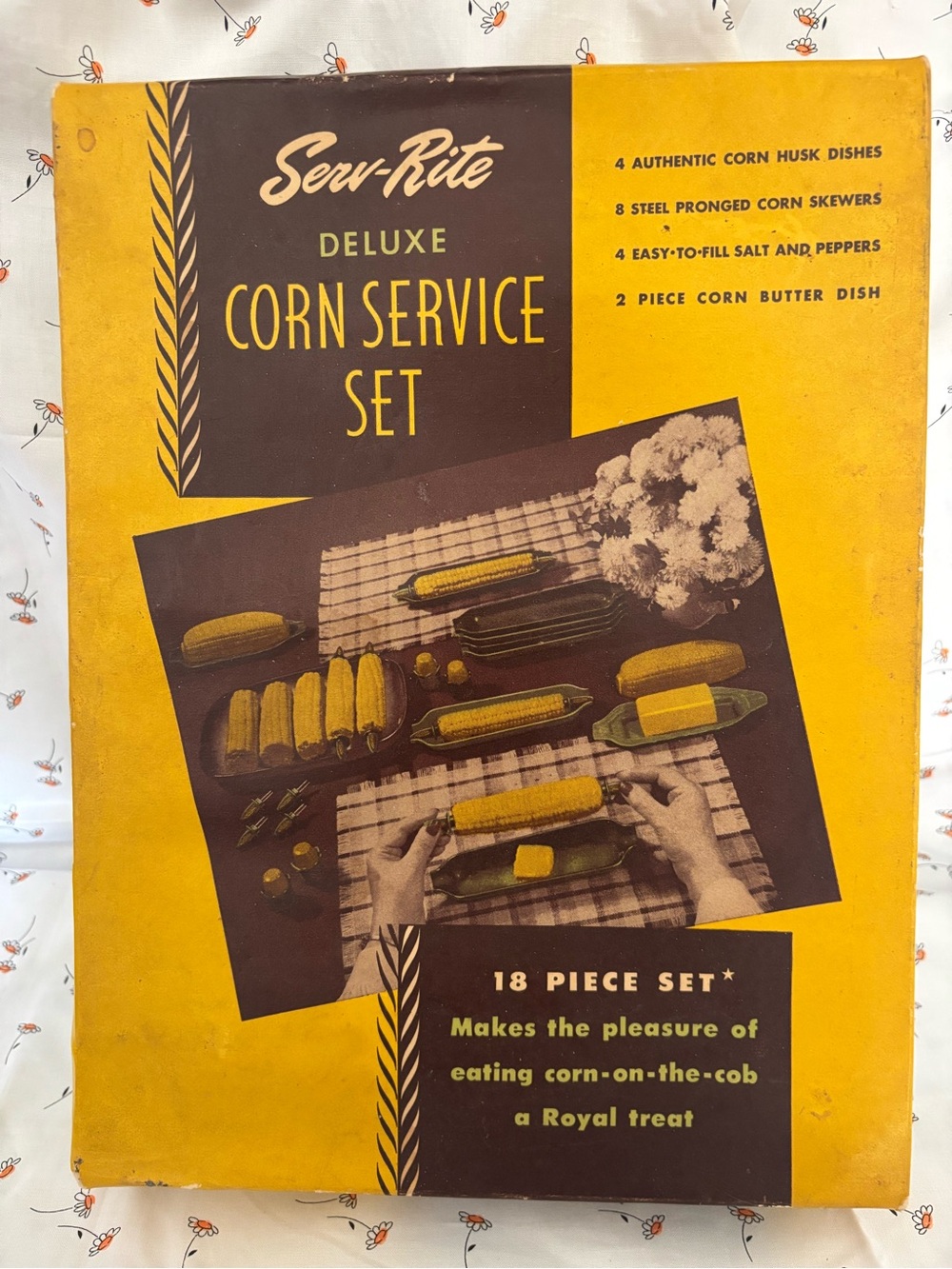 Vintage Serv-Right Deluxe Corn Service Set - Yellow